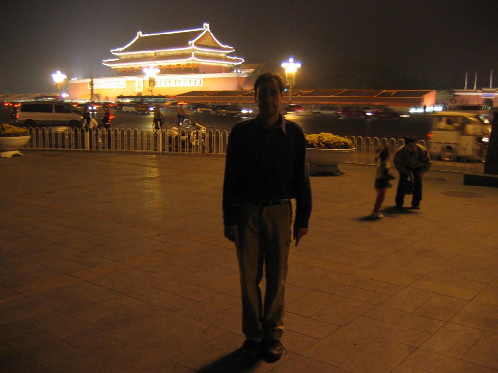 [2006_10-Beijing-China/2006_10_12-03_56_29.jpg]