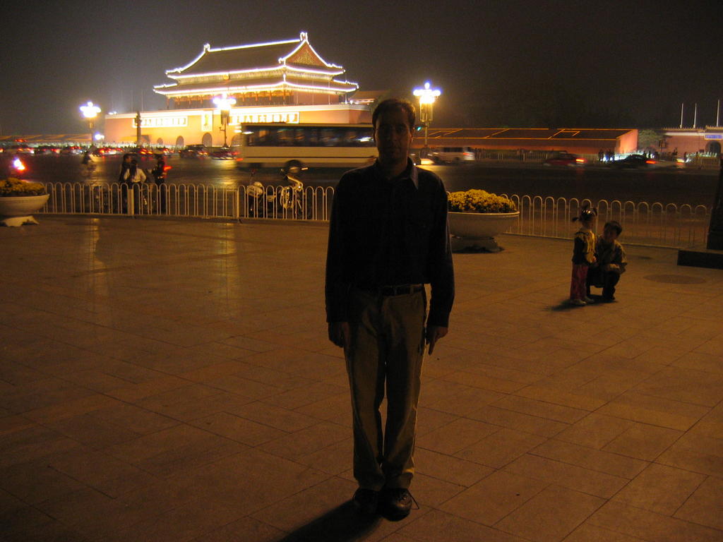 [2006_10-Beijing-China/2006_10_12-03_56_37.jpg]