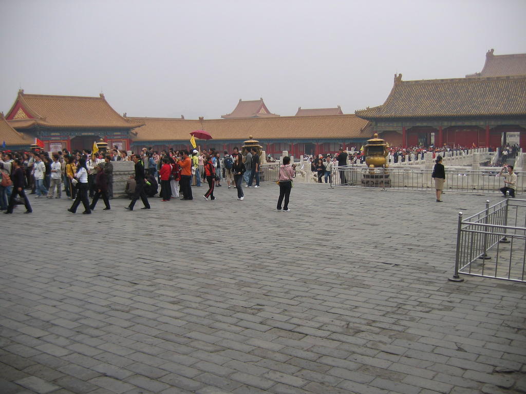 [2006_10-Beijing-China/2006_10_13-21_38_43.jpg]